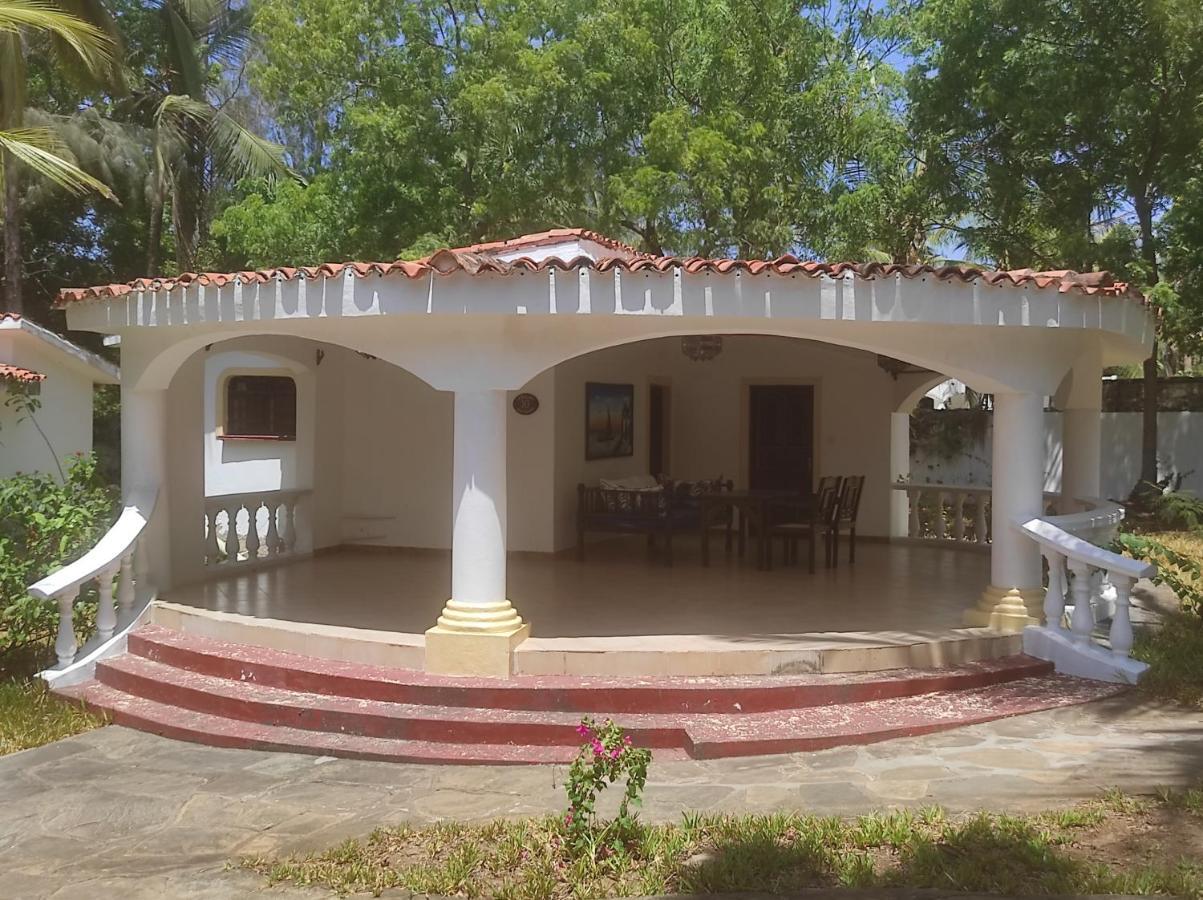 2livu 4* Watamu